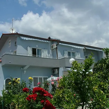 Apartment Oceania